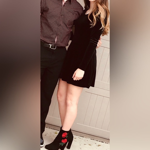 Velvety texture‎ Mossimo Black Dress! Size XS!